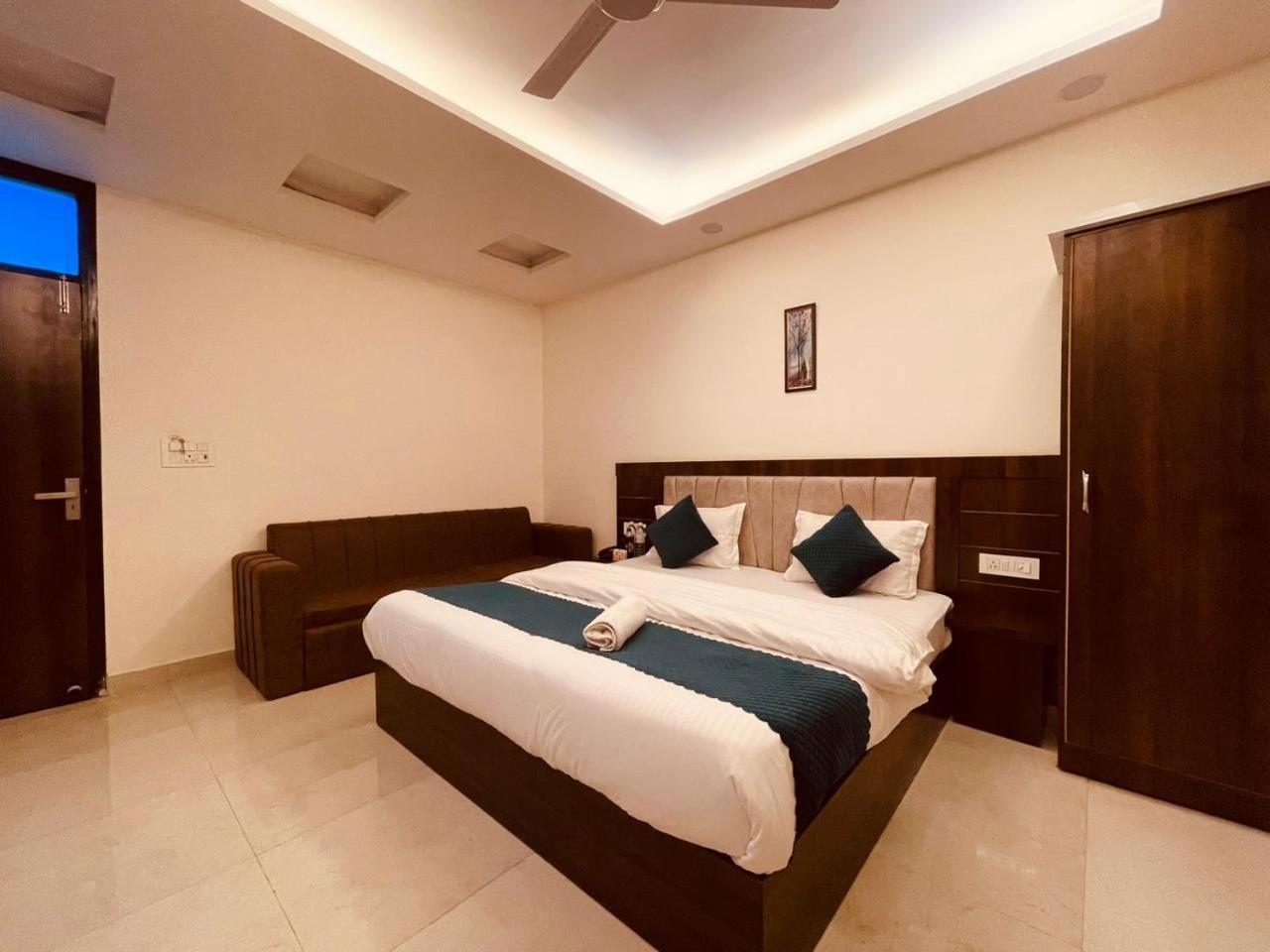 Wooibhotels The Divine Ganga Haridwār Exterior foto